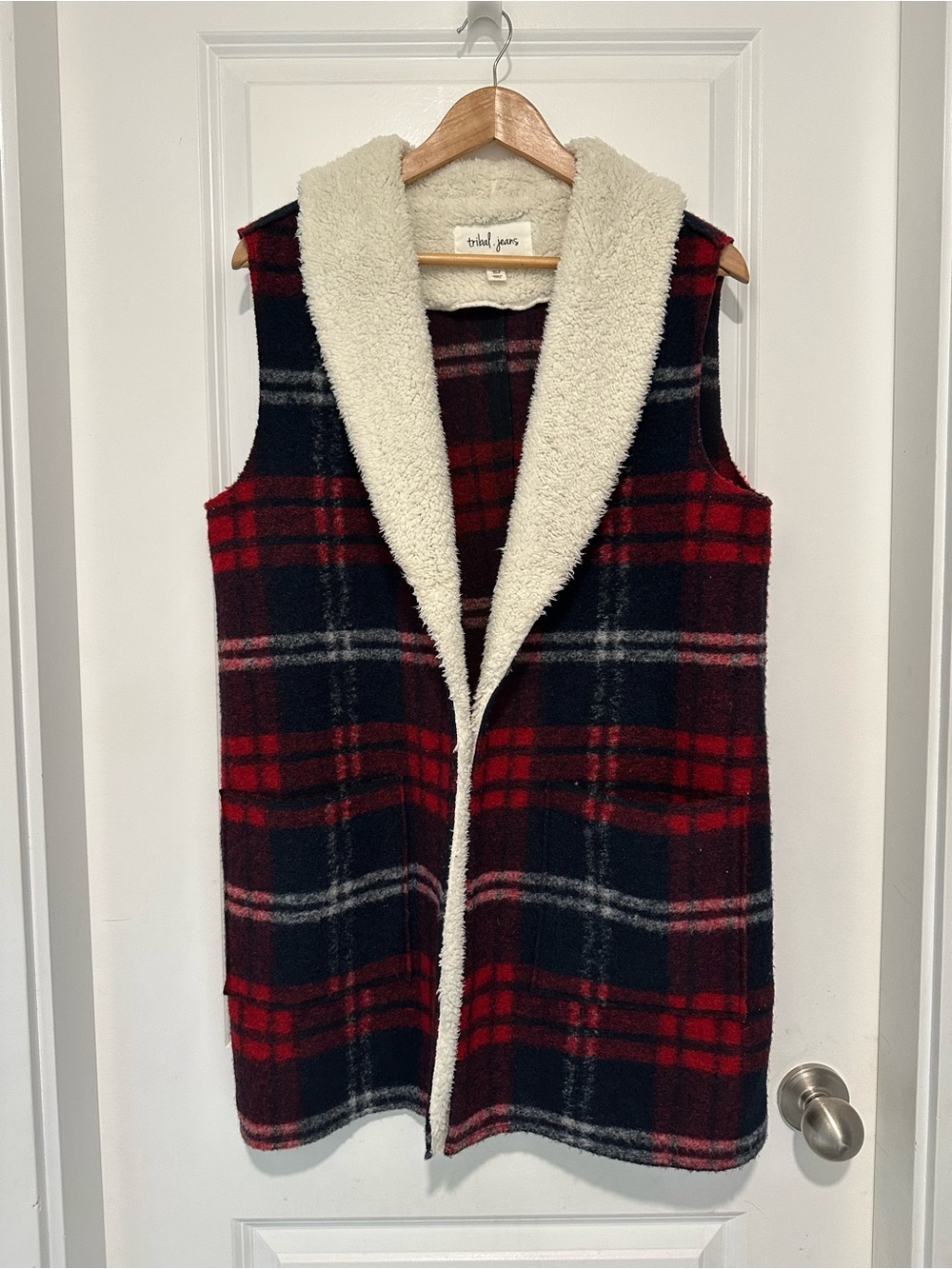 Tribal Red and Navy Plaid Sherpa-Lined Open Vest With Pockets Women’s Size M